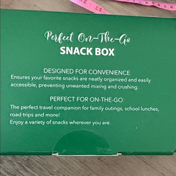 CWC Green Snack Box - Perfect On-The-Go Food Storage - Picture 2 of 2